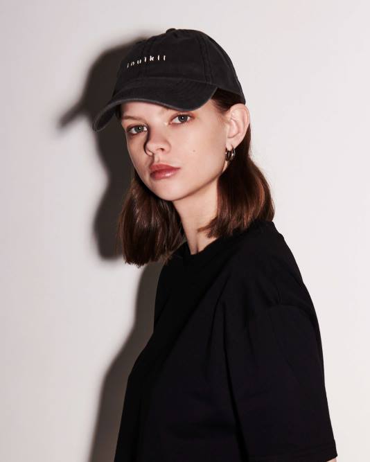 INUIKII Women Black Cap 80100-021 Accessories B8TL286